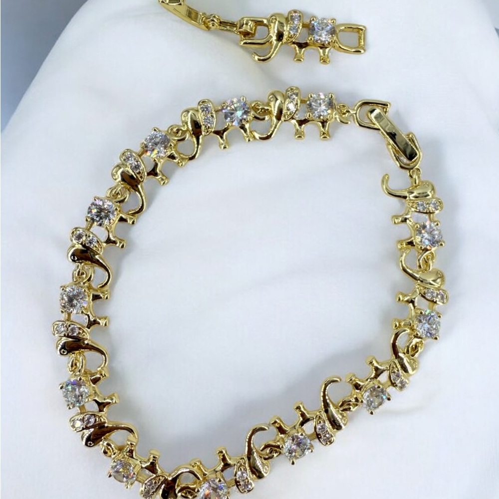 Gold plated 18k Crystal elephant Bracelet - Women Jewelry